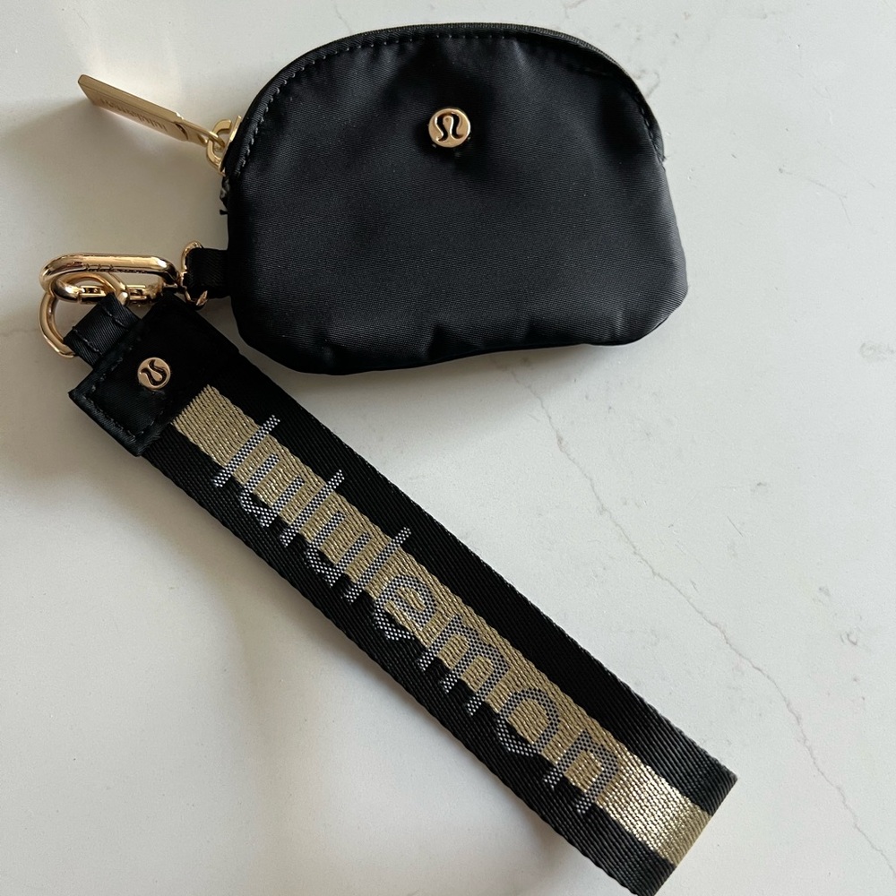 Lululemon Athletica Black Key & Card Holder